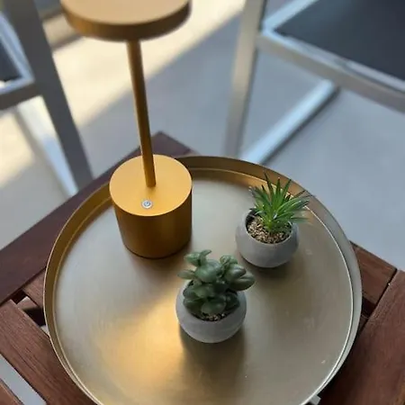 Hermes - In The Just Steps To The Sea! Apartment