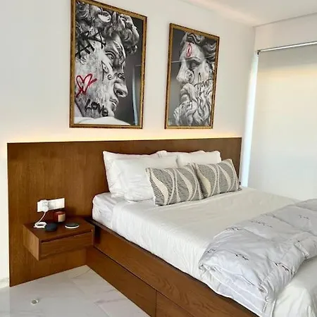 Hermes - In The Just Steps To The Sea! Apartment *