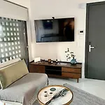 Hermes - In The Just Steps To The Sea! Apartmán