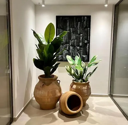 Hermes - In The Just Steps To The Sea! *