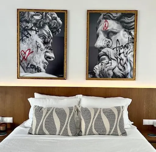 Hermes - In The Just Steps To The Sea! *